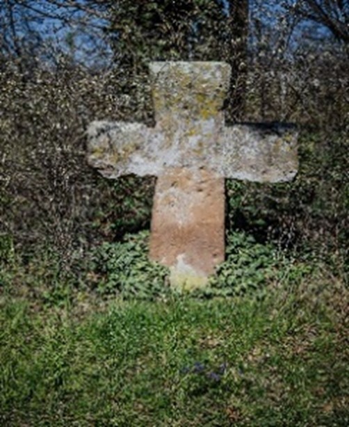 Ein Steinkreuz